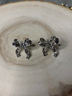 Boucles d’oreilles noeuds