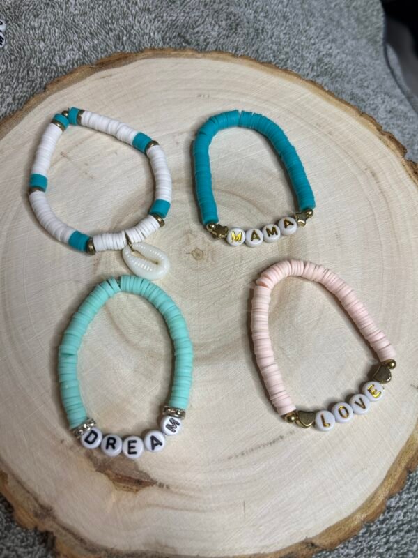 b1d921c9-f57d-4135-9fad-3c2d7f38bd23-44214-00000f0425a6132a_file Bracelet en perles