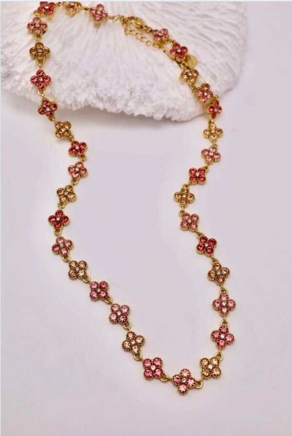 Collier Romane